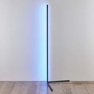 Crna LED stojeća svjetiljka (visina 141 cm) Level – Trio