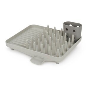 Svijetlo sivi plastičan ocjeđivač za posuđe 33,5x31,5 cm Duo – Joseph Joseph