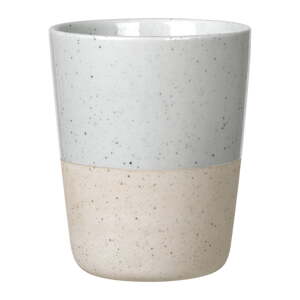 Svijetlo siva/bež keramička šalica 250 ml Sablo – Blomus