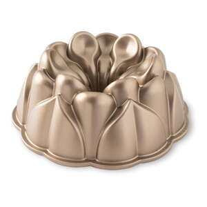 Kalup za tortu u boji bakra Nordic Ware Magnolia, 2,4 l