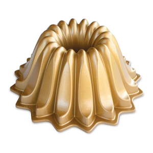 Kalup za kuglof u zlatnoj boji Nordic Ware Lotus, 1,2 l