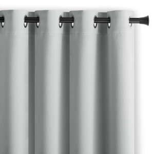 Svijetlo siva zatamnjujuća zavjesa 140x270 cm Eyelets – Restilo